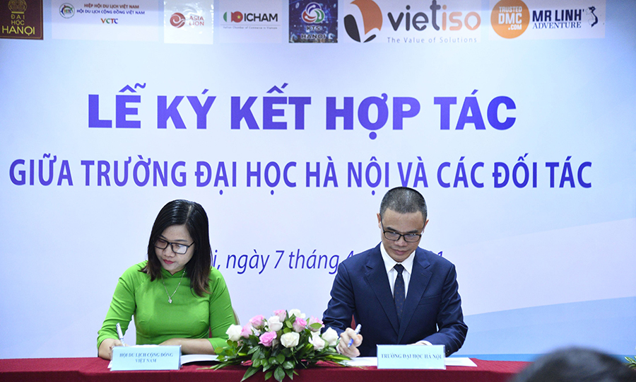 Trường Đại học Hà Nội ký kết thỏa thuận hợp tác với các đối tác thuộc lĩnh vực du lịch
